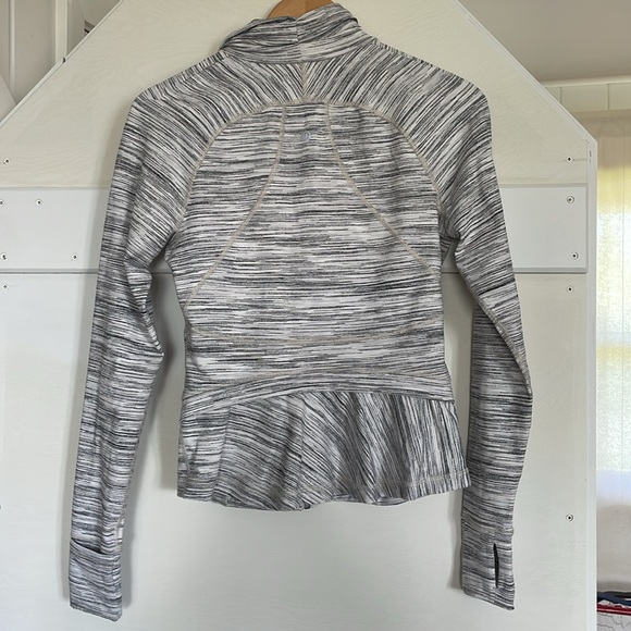 Lululemon Hustle in Your Bustle Define Jacket, Sz 6 - Picture 2 of 5